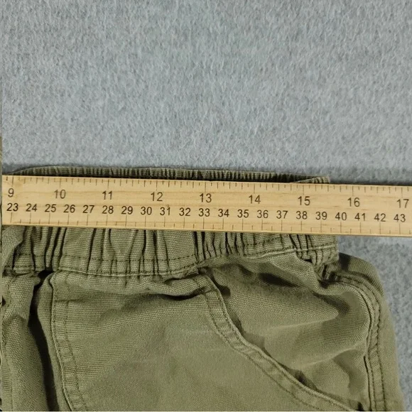 Olive Green Men's Casual Shorts - Picture 6 of 7